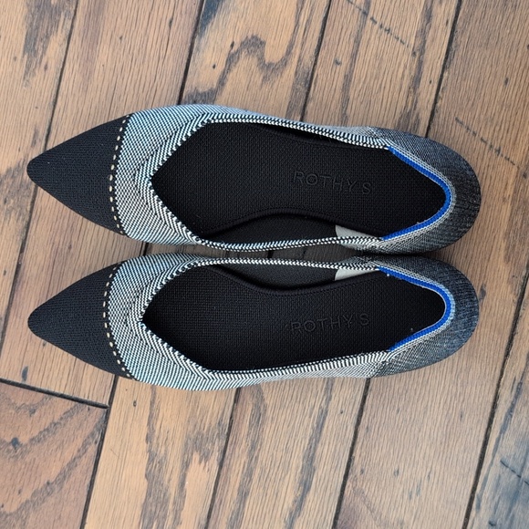 Rothy's Point In Gray - Picture 3 of 5